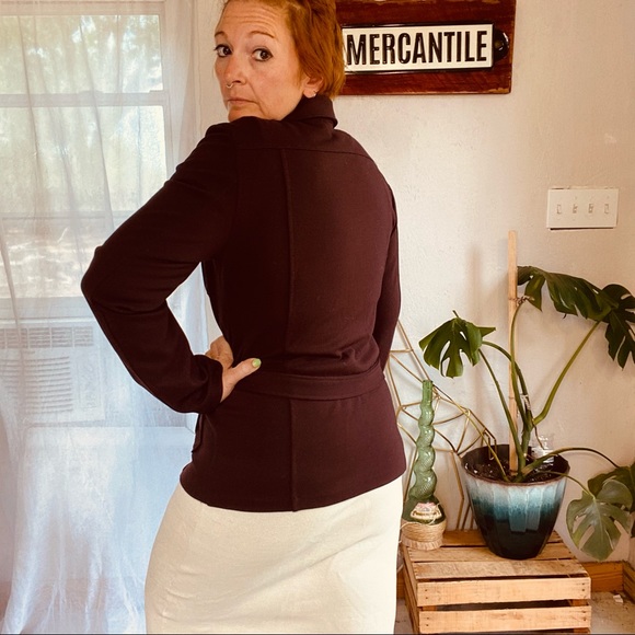 BCBGMAXAZRIA Retro Vibe Brown / Maroon Belted Jacket Size Large - Picture 4 of 16